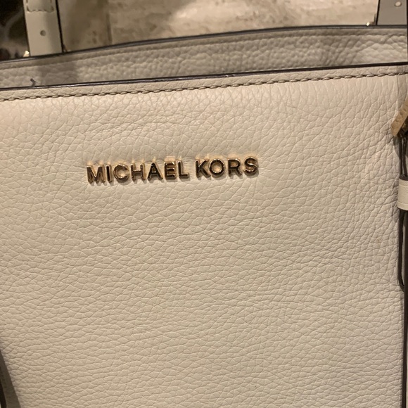 Michael Kors Beige Tote Bag - Picture 2 of 7